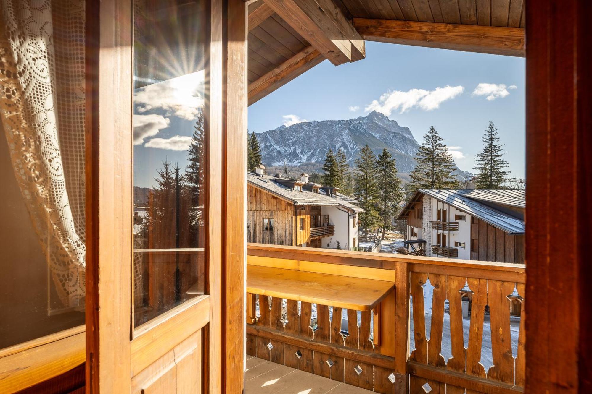 Attico Lodge Cortina d'Ampezzo Exterior foto